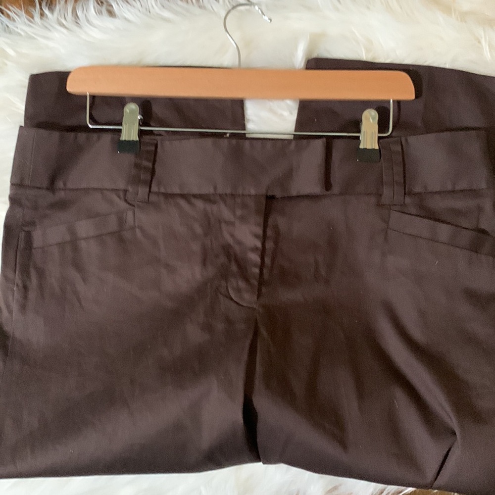 Women's NWT Apostrophe Fiona Brown Low Rise Stretch Capri Pants Size: 12 - Picture 3 of 6